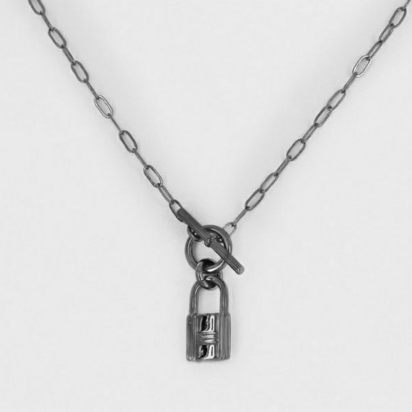 NEW Paperclip Lock Toggle Chain Necklace - Picture 6 of 8